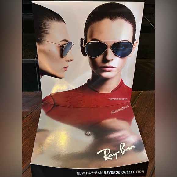 Ray-Ban “REVERSE COLLECTION” L-Shape Retail Counter Display Stand-Mint Condition - Picture 2 of 16